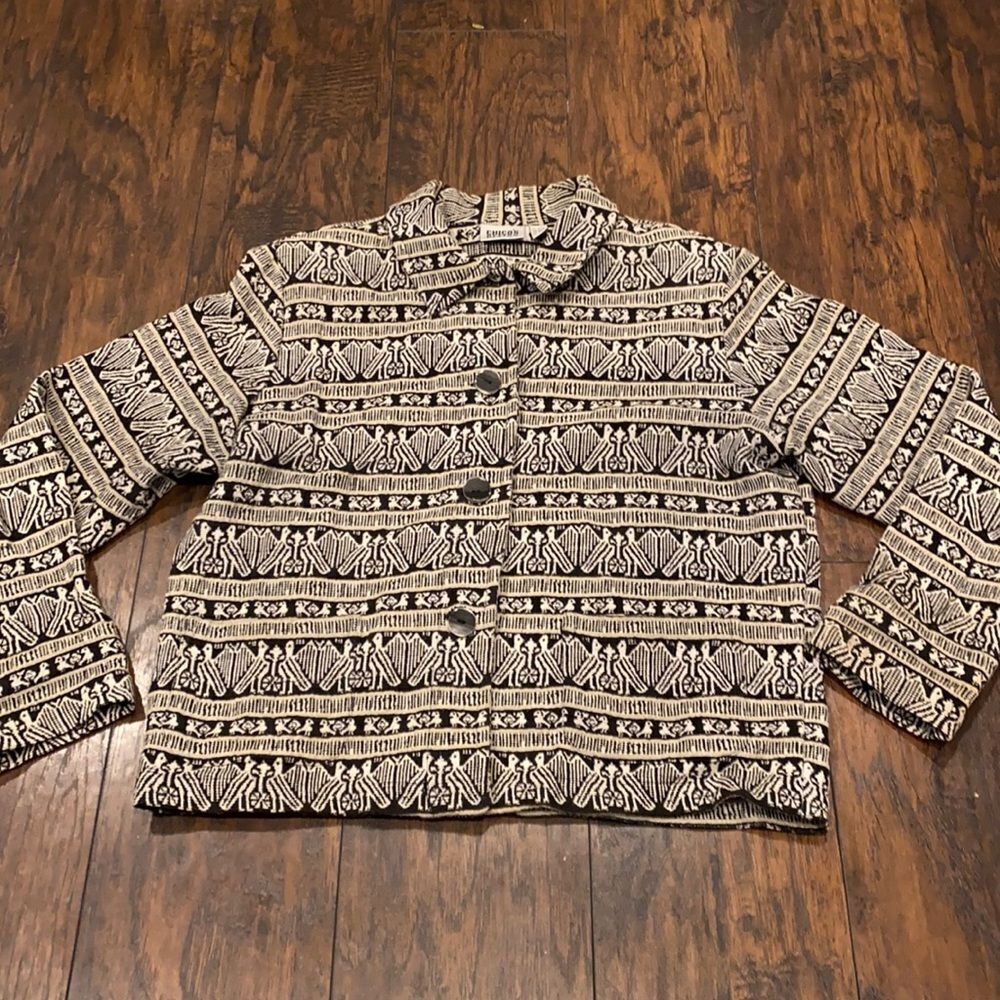 Chico design blazer jacket size 2 CASUAL GEOMETRIC PATTERN with shoulder pads